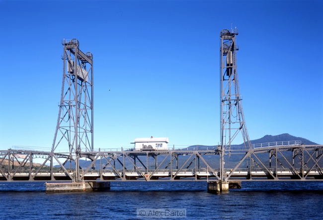 Lifting Bridge, Bridgewater, Hobart, Tasmania, Australia